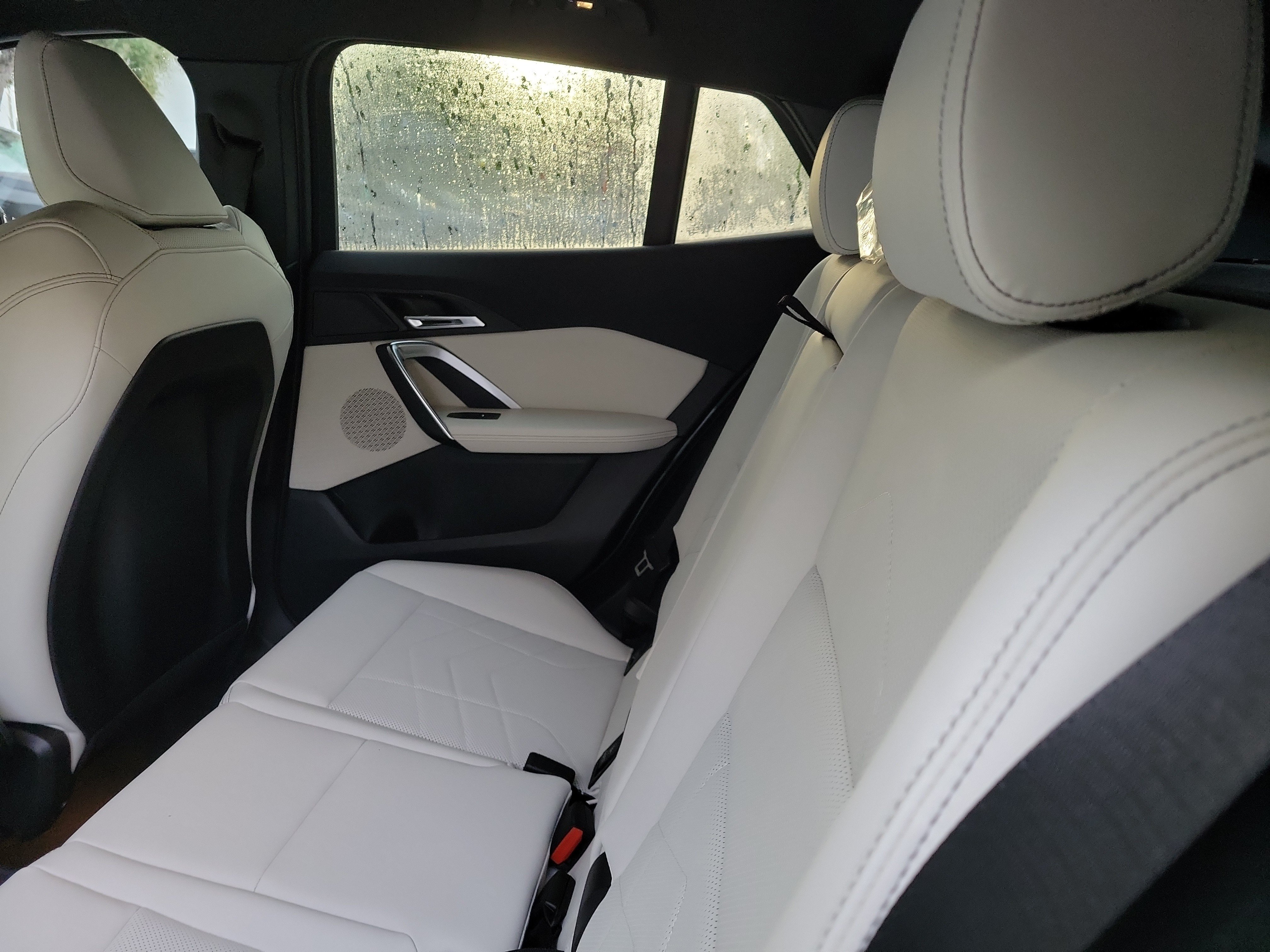 New 2026 BMW X2 xDrive28i w/ M Sport Package AWD/4WD image 9