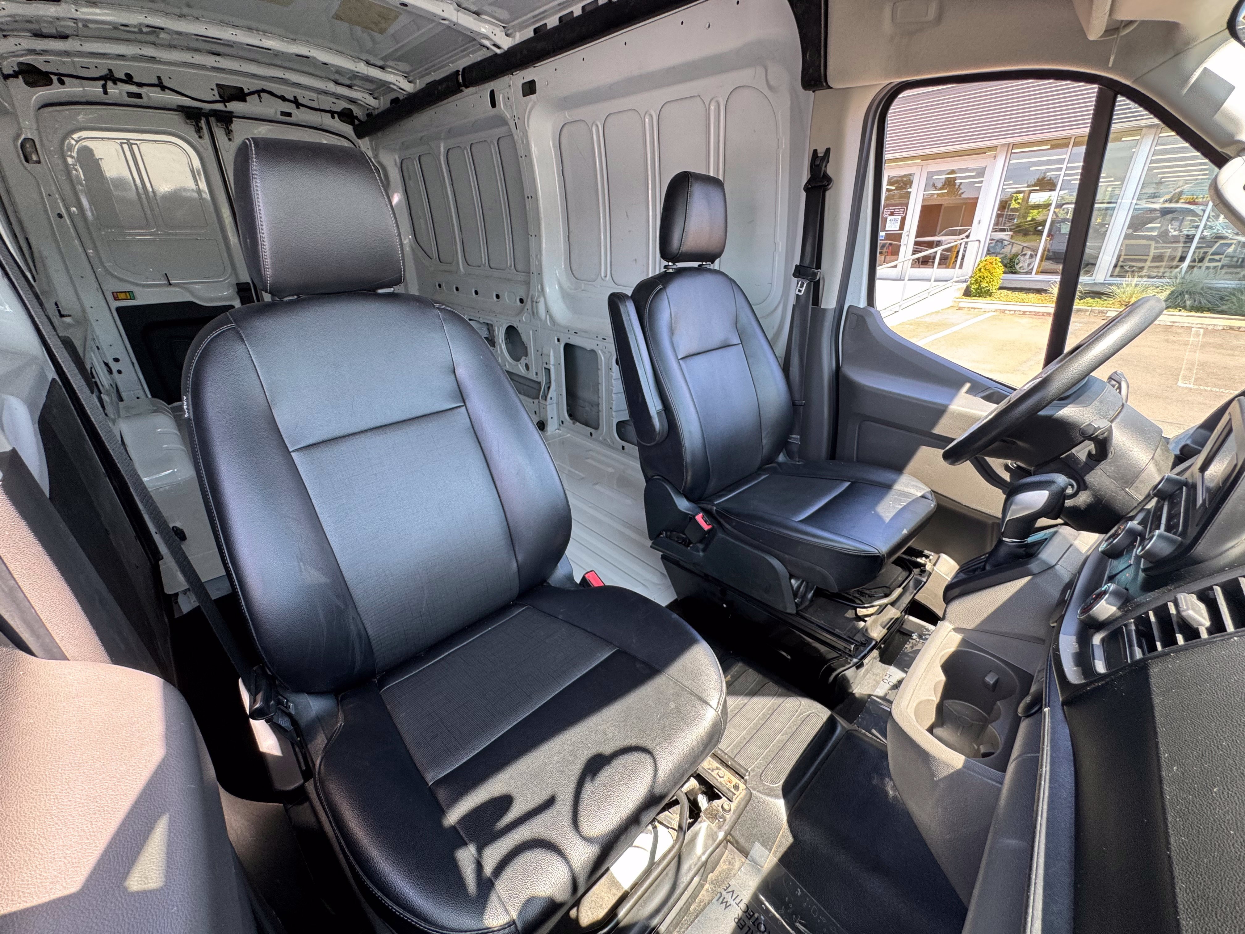 Used 2023 Ford Transit 250 Medium Roof AWD image 29