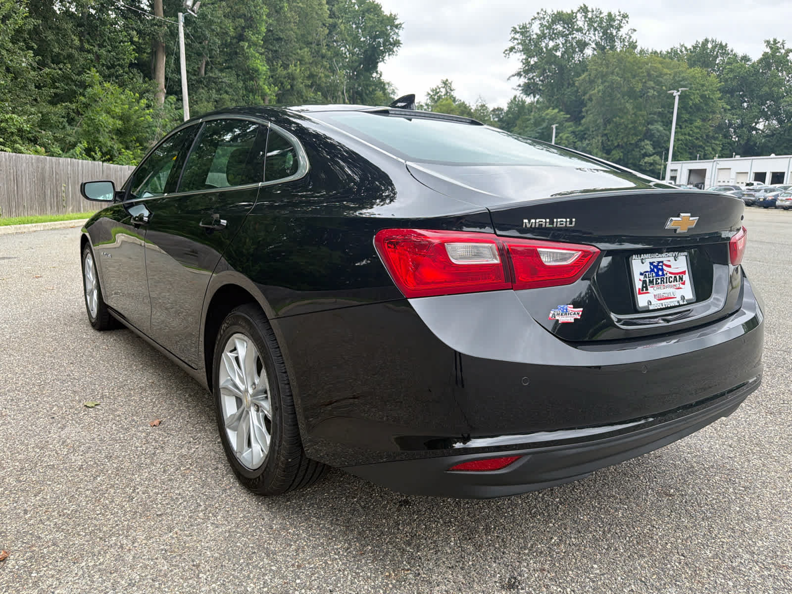 Used 2025 Chevrolet Malibu LT FWD image 9