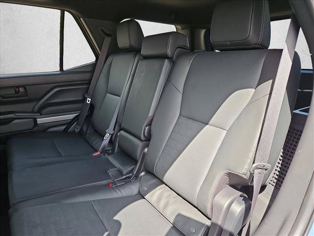Used 2025 Toyota 4Runner TRD Off-Road Premium w/ Tow Technology Package AWD/4WD image 20