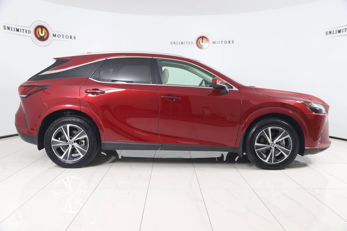 Used 2023 Lexus RX 350 Premium w/ Accessory Package (Z1) AWD/4WD image 2