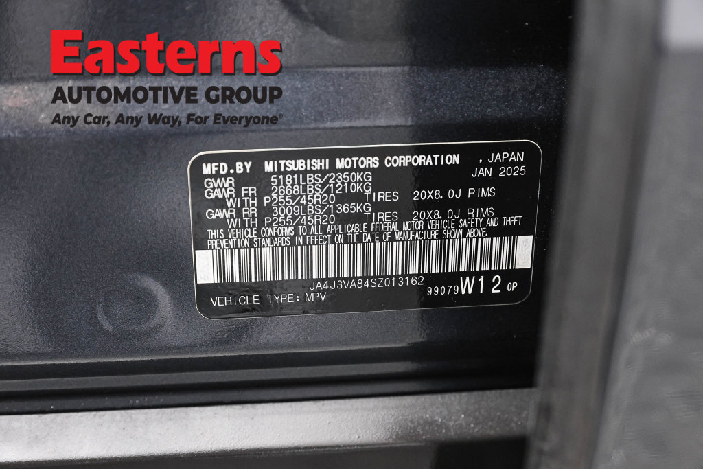 Used 2025 Mitsubishi Outlander SE FWD image 37