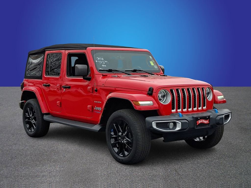 Used 2022 Jeep Wrangler Unlimited Sahara w/ Cold Weather Group image 3
