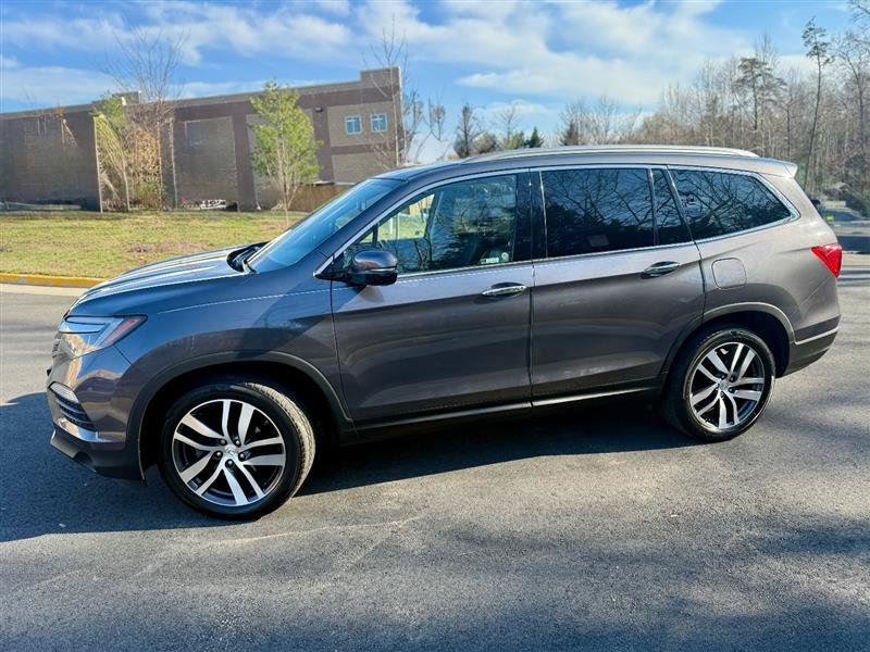 Used 2018 Honda Pilot Touring image 13