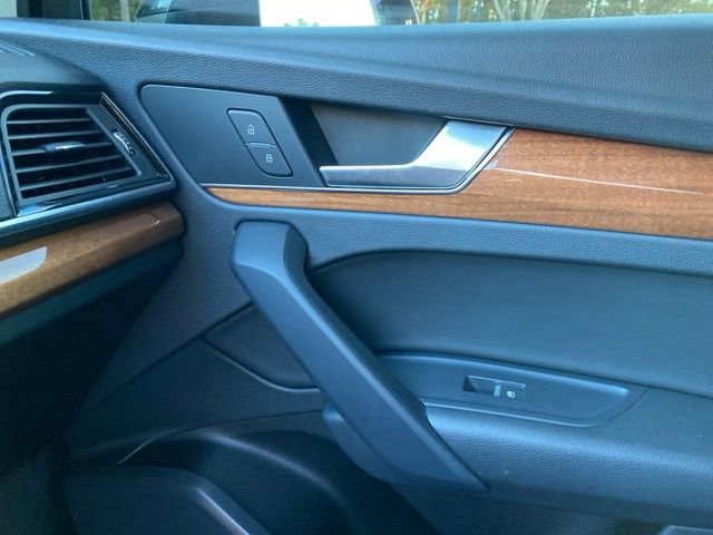 Used 2021 Audi Q5 2.0T Premium image 31