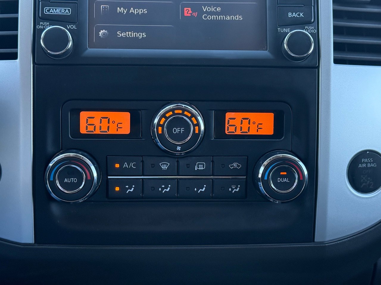 Used 2015 Nissan Frontier PRO-4X image 25