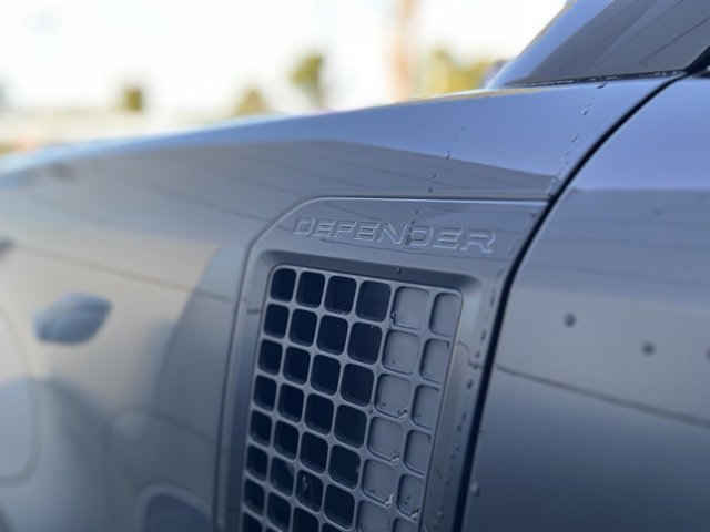 New 2025 Land Rover Defender 110 V8 image 16