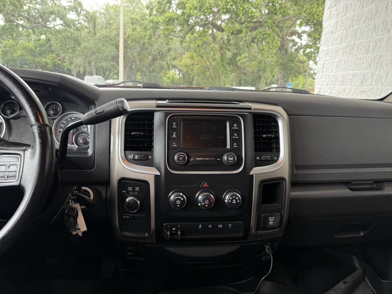 Used 2013 RAM 3500 SLT w/ Luxury Group image 8