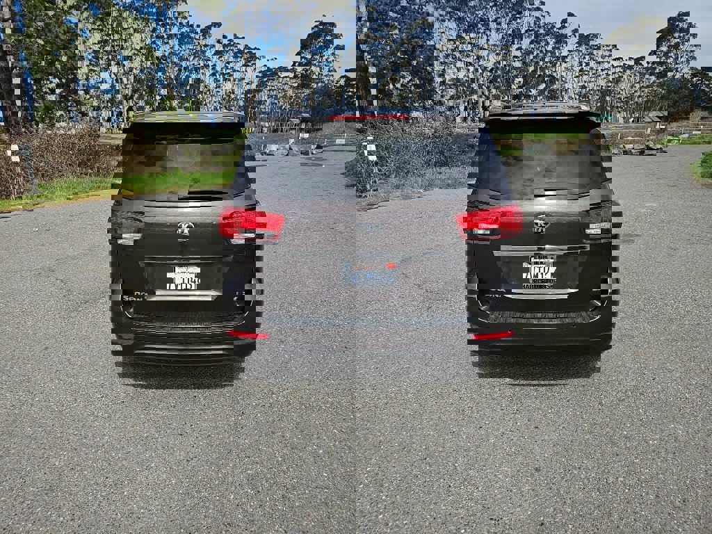 Used 2016 Kia Sedona LX w/ Option Group 020 image 4