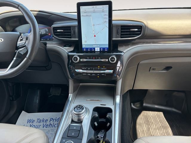 Certified 2023 Ford Explorer Platinum w/ Technology Package image 11