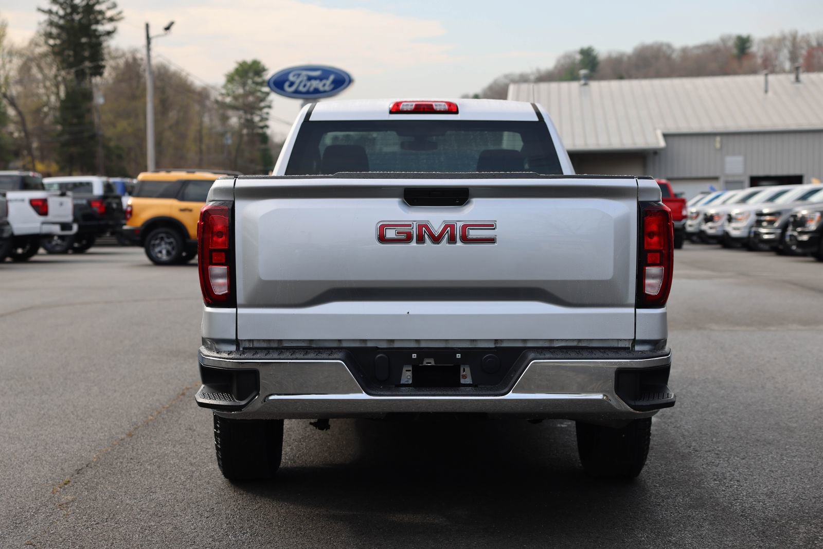 Used 2021 GMC Sierra 1500 2WD Regular Cab w/ Convenience Package image 6
