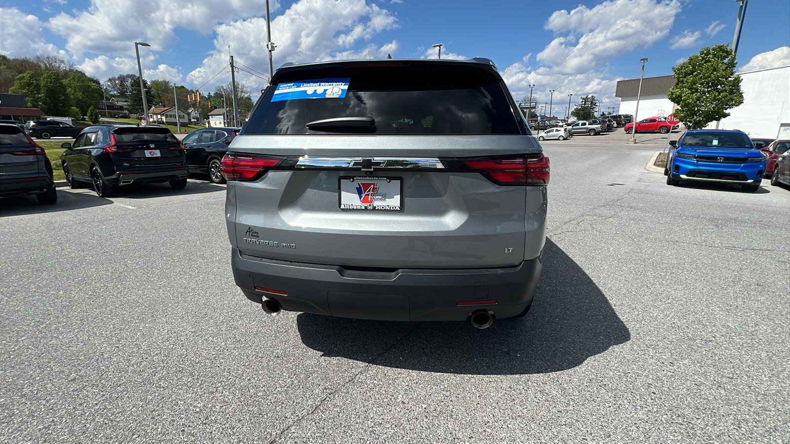 Used 2023 Chevrolet Traverse LT w/ LPO, Floor Liner Package AWD/4WD image 5
