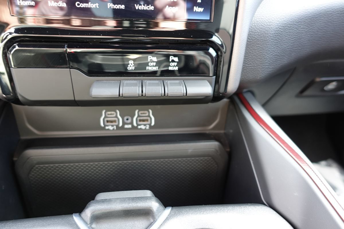 Used 2025 RAM 1500 Rebel AWD/4WD image 47
