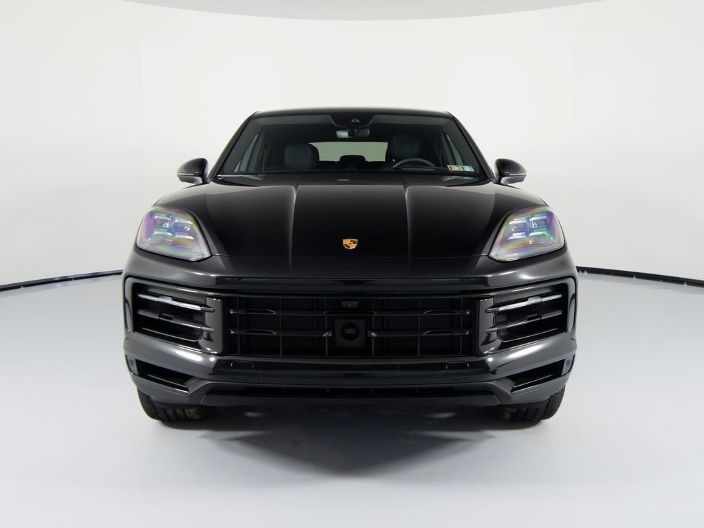 Certified 2025 Porsche Cayenne Coupe image 13