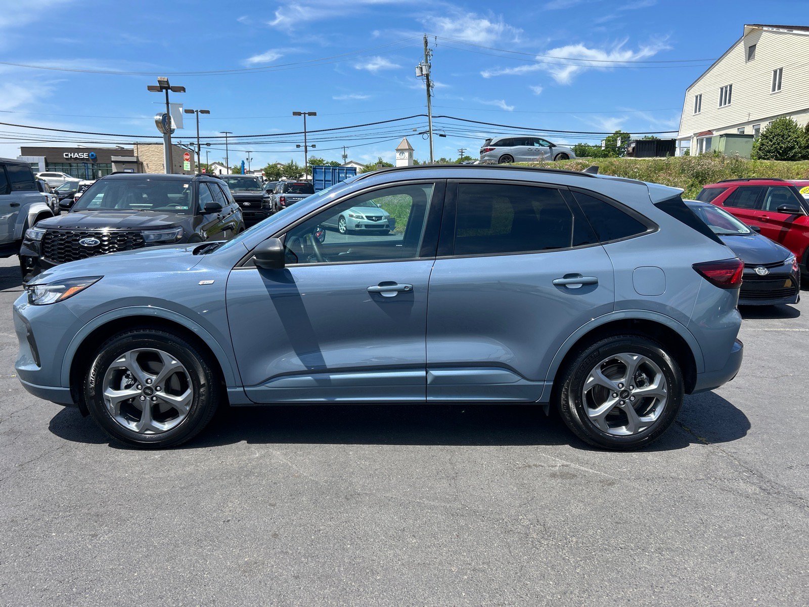 Certified 2024 Ford Escape ST-Line w/ Tech Pack #1 AWD/4WD image 4