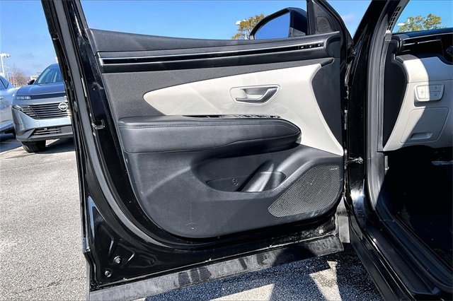 Used 2022 Hyundai Tucson Limited image 14