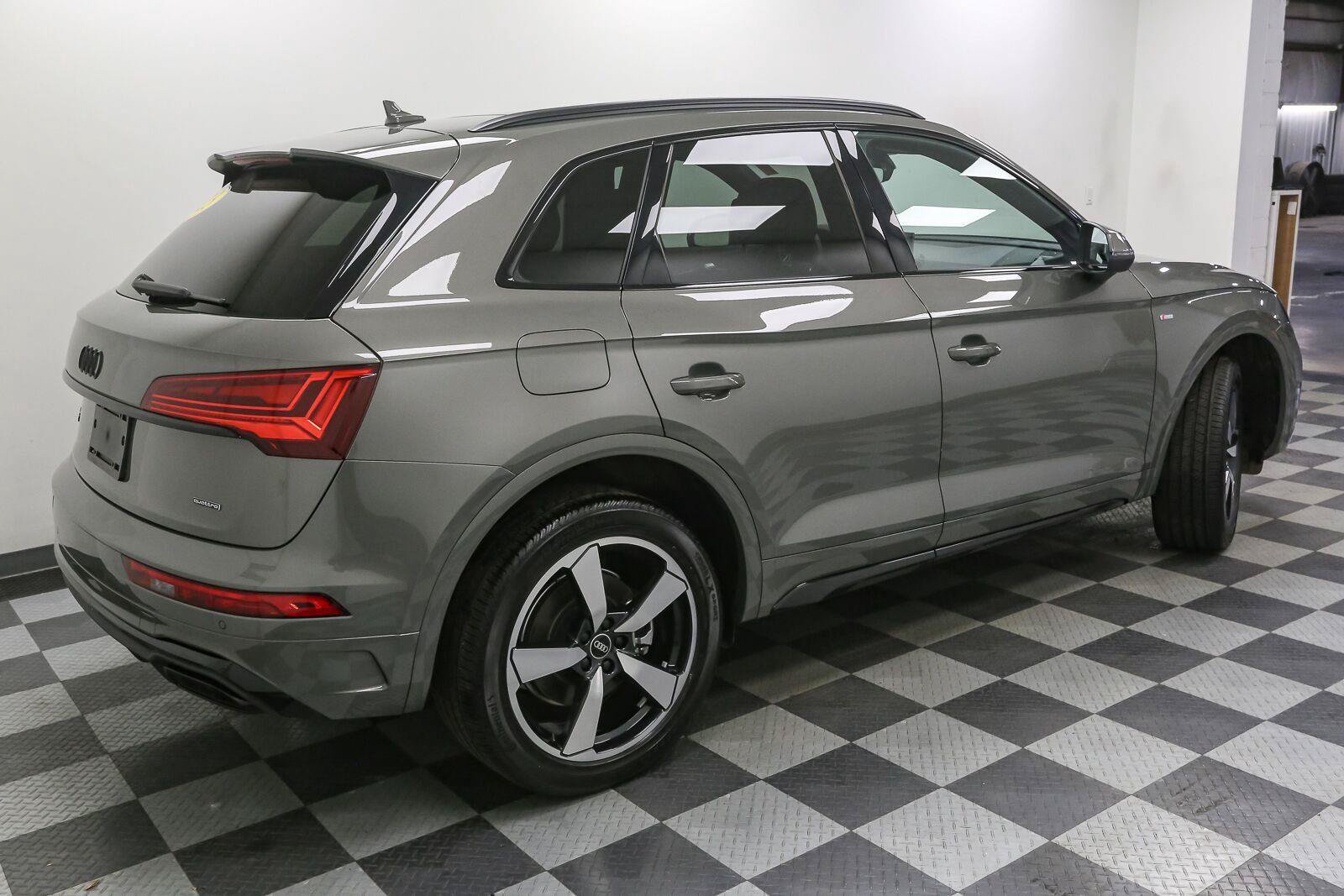 Used 2023 Audi Q5 2.0T Premium Plus w/ Premium Plus Package AWD/4WD image 10
