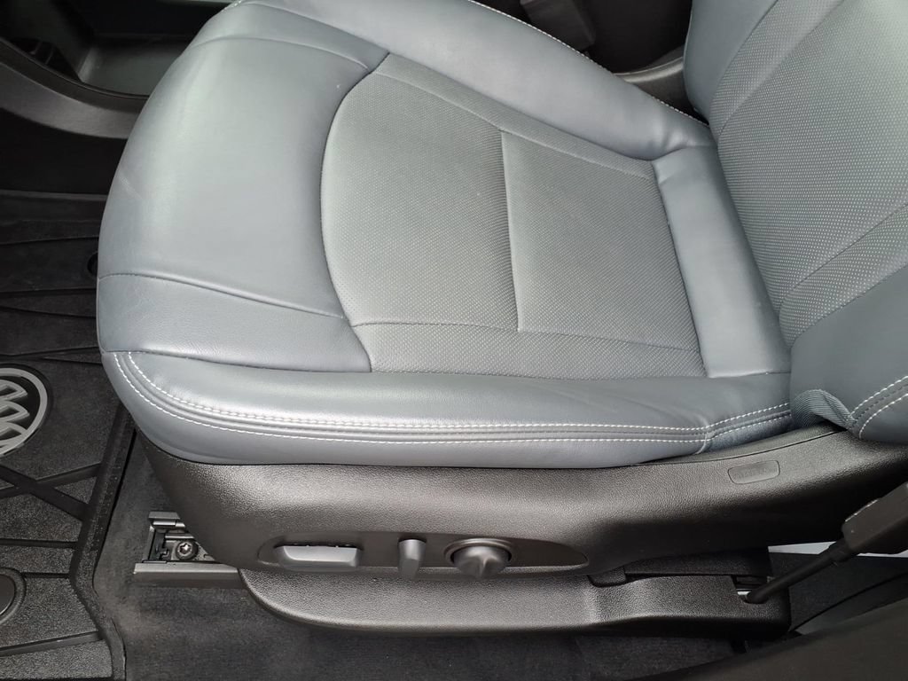 Used 2023 Buick Enclave Essence w/ Experience Buick Package AWD/4WD image 11