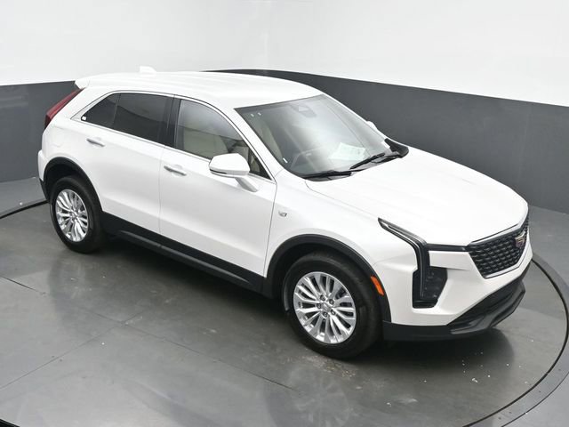 Used 2024 Cadillac XT4 Luxury w/ Cold Weather Package AWD/4WD image 58