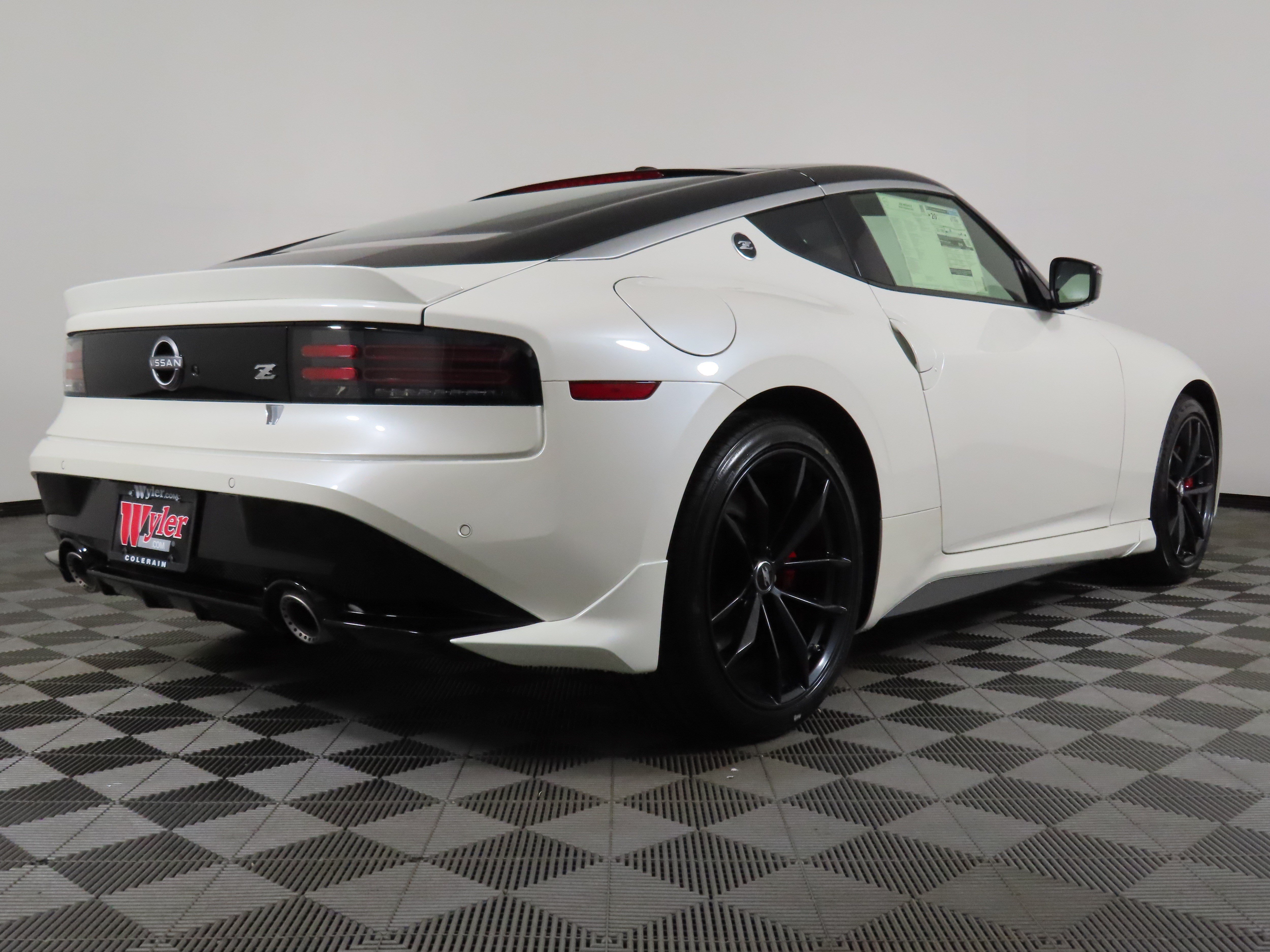 New 2026 Nissan Z Performance w/ Floor Mat Package RWD image 3
