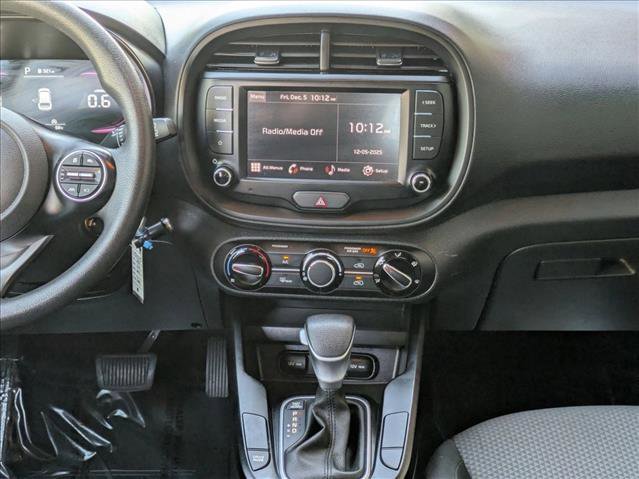Used 2024 Kia Soul LX w/ Option Group 015 image 14