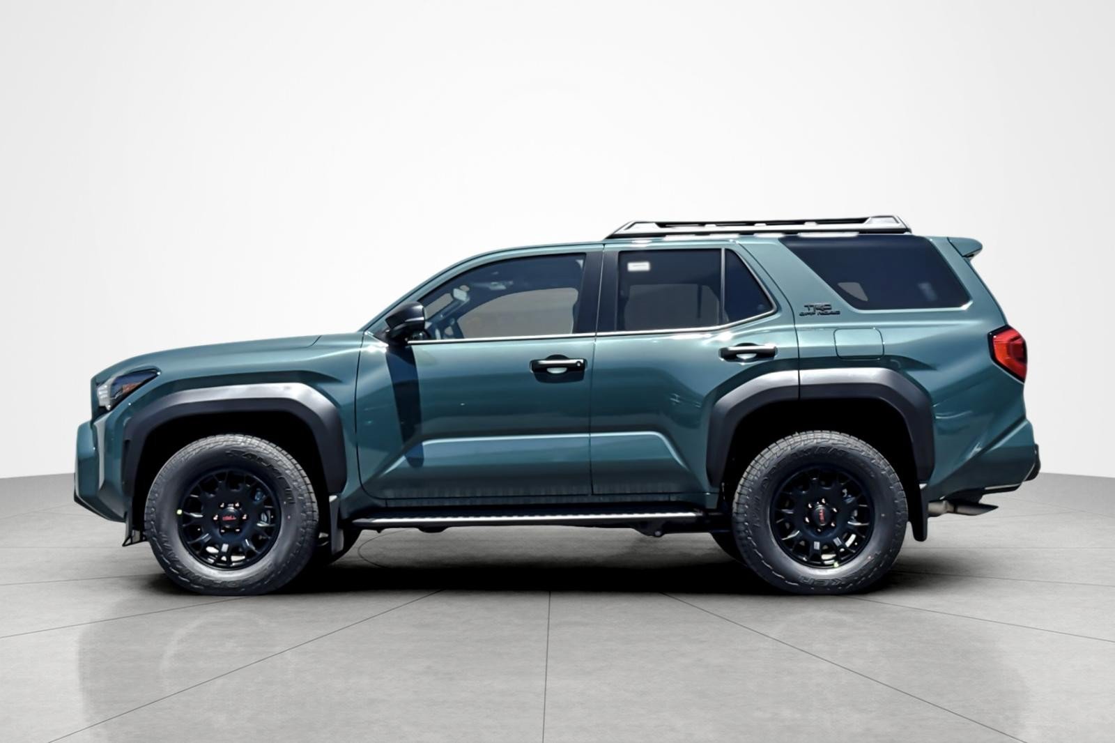 Certified 2026 Toyota 4Runner TRD Off-Road Premium AWD/4WD image 2