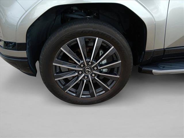 Used 2024 Lexus GX 550 AWD/4WD image 23