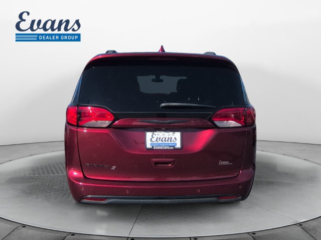 Used 2018 Chrysler Pacifica Touring Plus w/ S Appearance Package FWD image 6