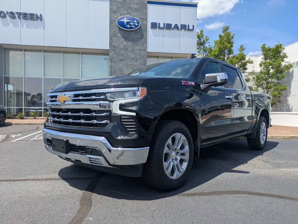 Used 2025 Chevrolet Silverado 1500 LTZ w/ Technology Package AWD/4WD image 11