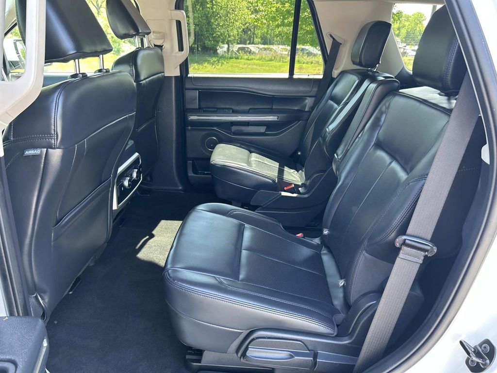 Used 2024 Ford Expedition XLT image 21