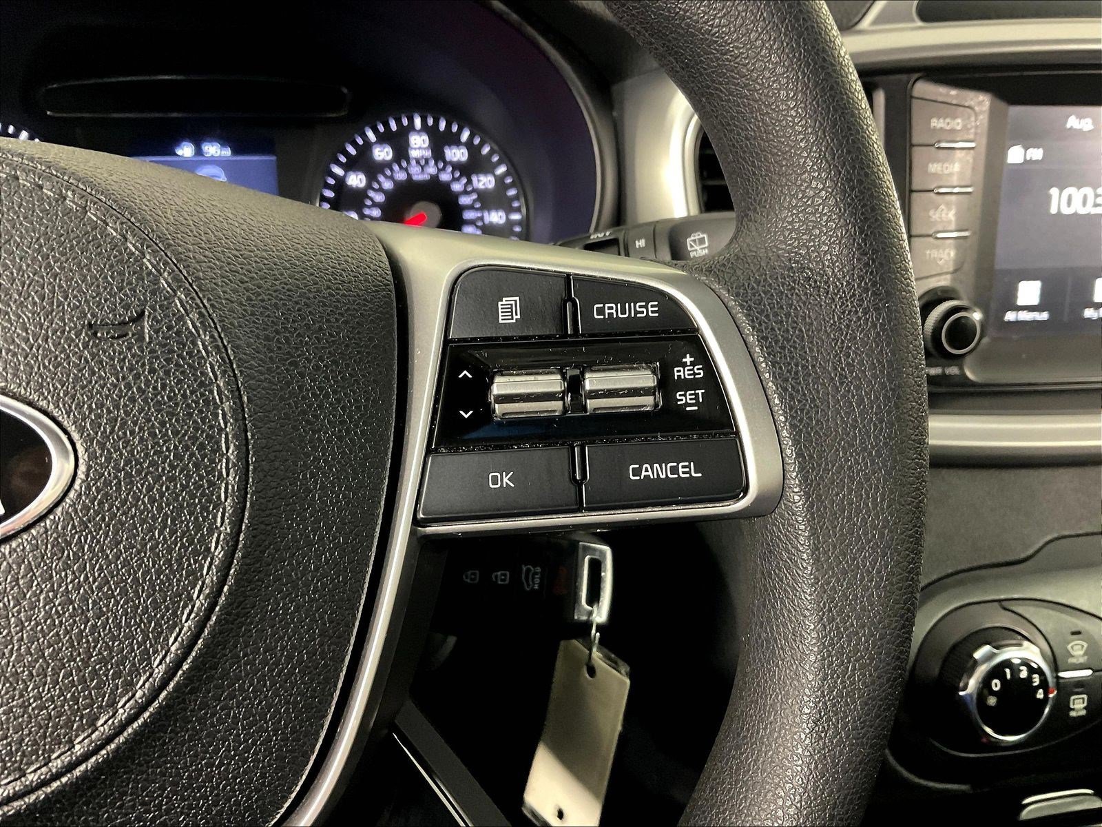 Used 2020 Kia Sorento LX FWD image 13