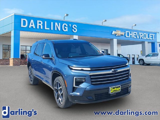 Used 2025 Chevrolet Traverse High Country FWD image 3
