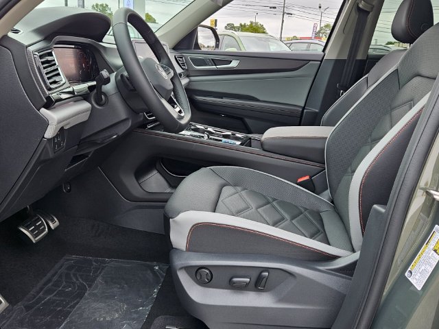 New 2026 Volkswagen Atlas Peak Edition AWD/4WD image 5