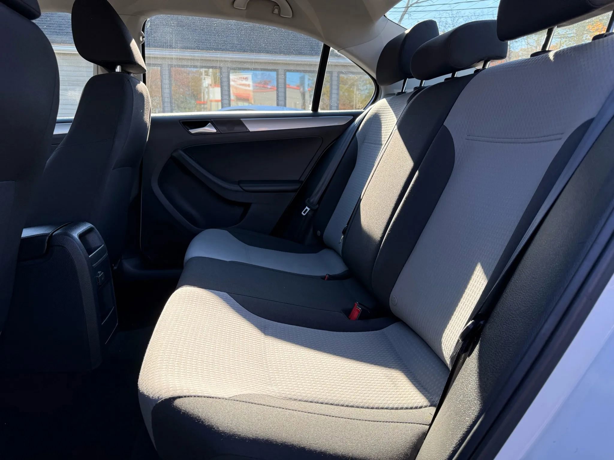 Used 2017 Volkswagen Jetta S w/ Jetta S Cold Weather Package image 21