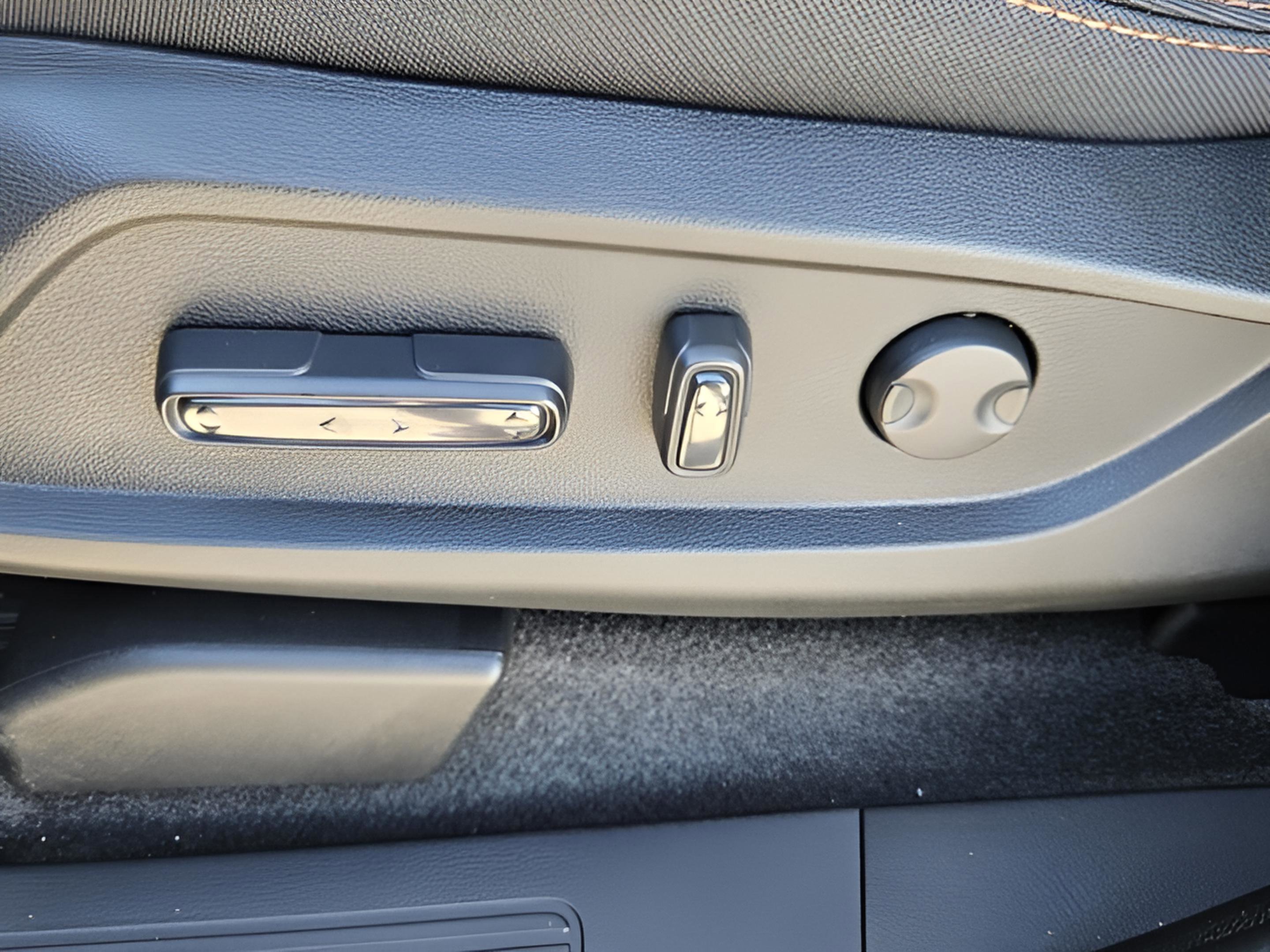 New 2025 Honda Pilot Sport image 10