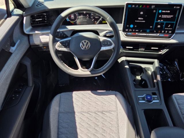 New 2026 Volkswagen Tiguan S FWD image 7