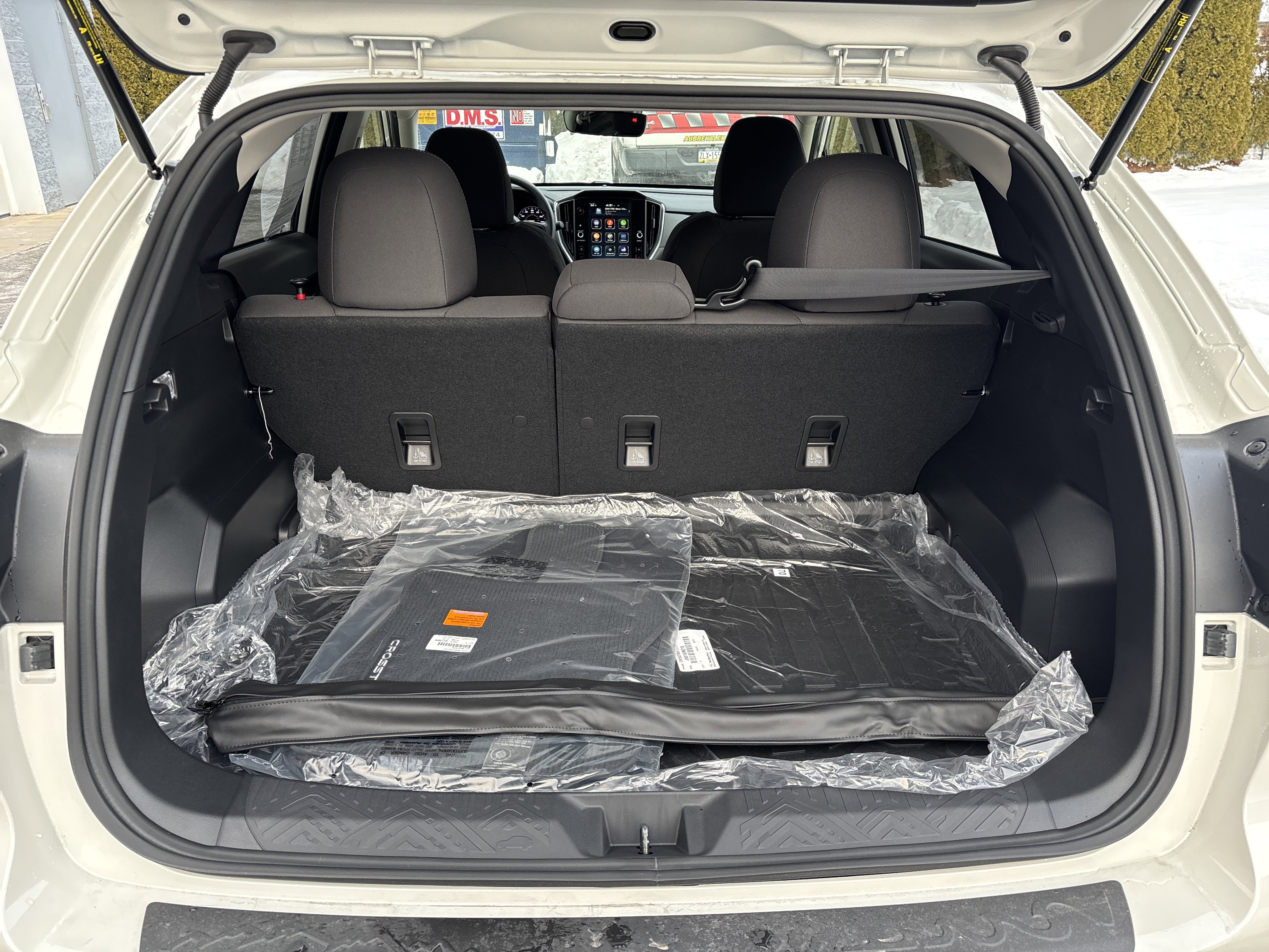 Used 2025 Subaru Crosstrek 2.0i Premium image 5