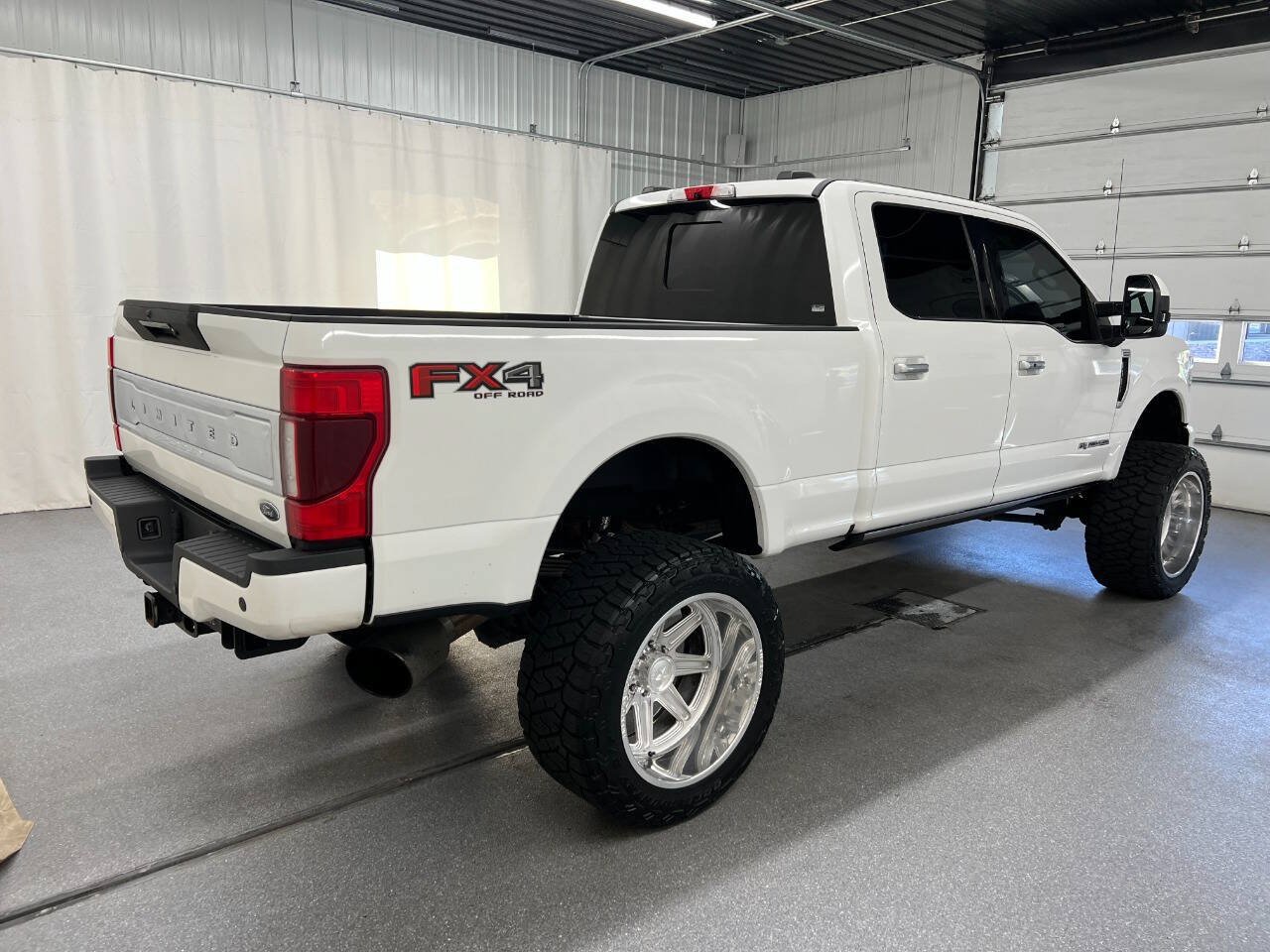 Used 2020 Ford F250 Limited w/ FX4 Off-Road Package AWD/4WD image 4