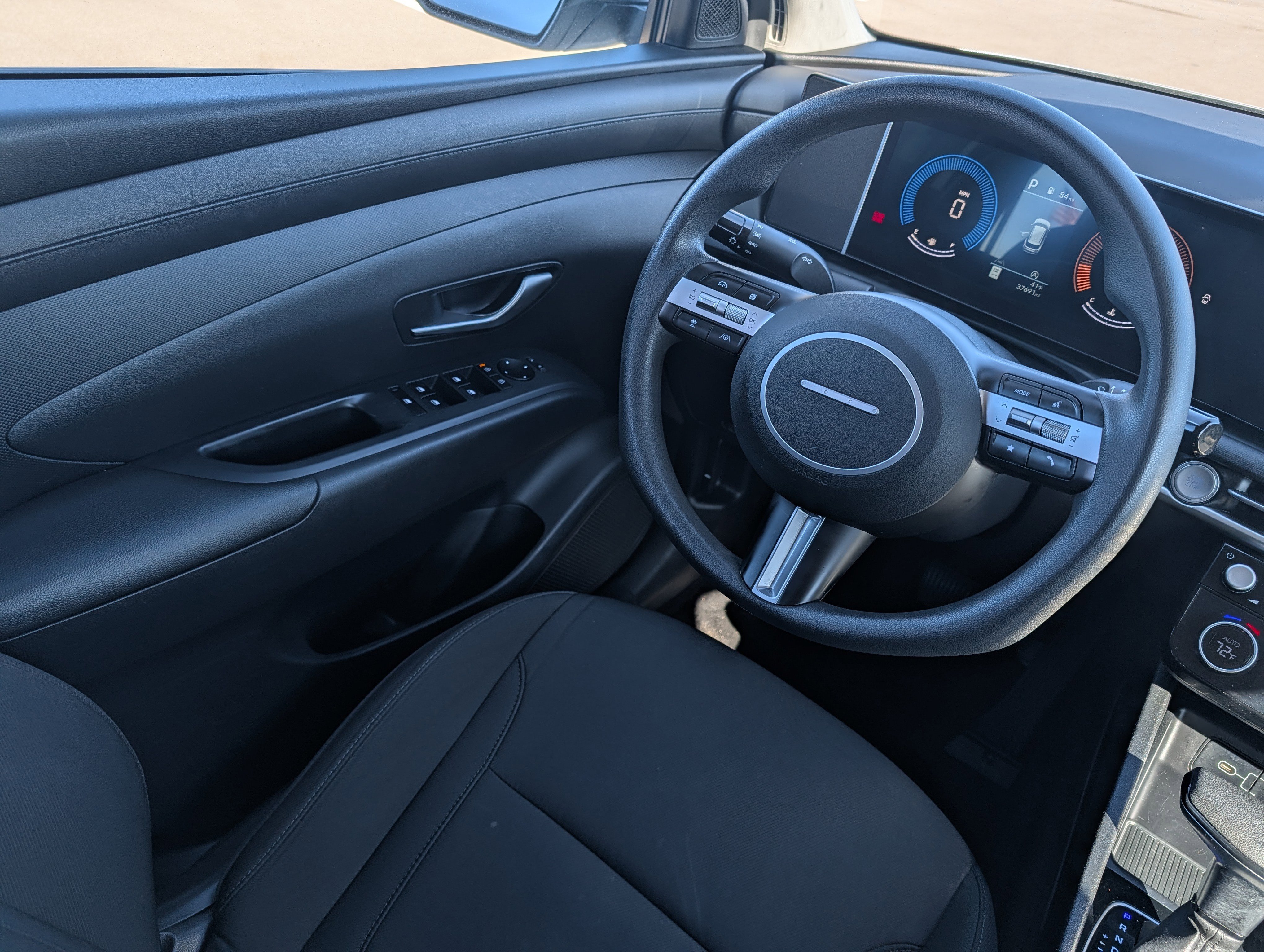 Certified 2025 Hyundai Tucson SEL image 9