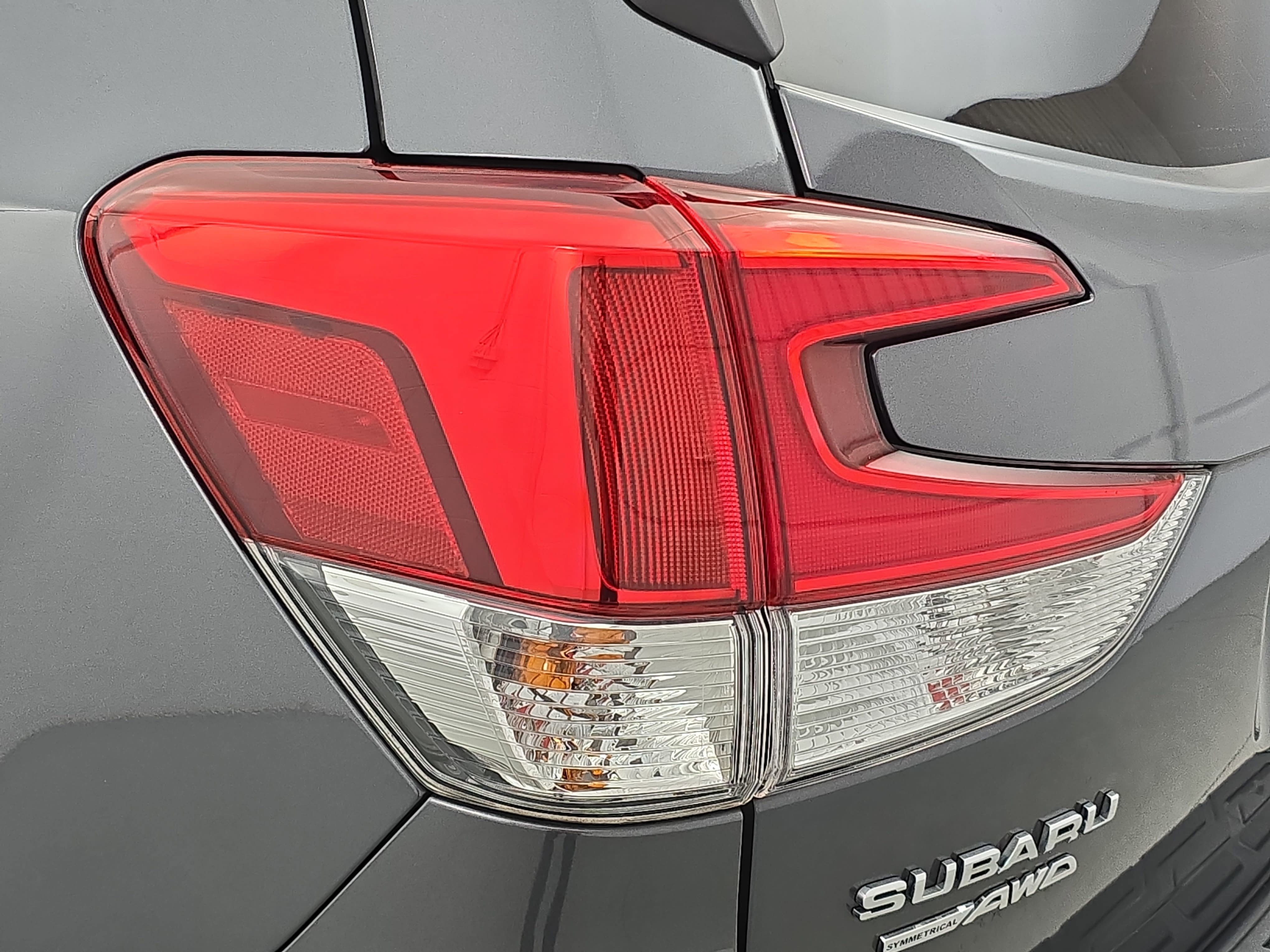 Used 2020 Subaru Forester Premium image 35