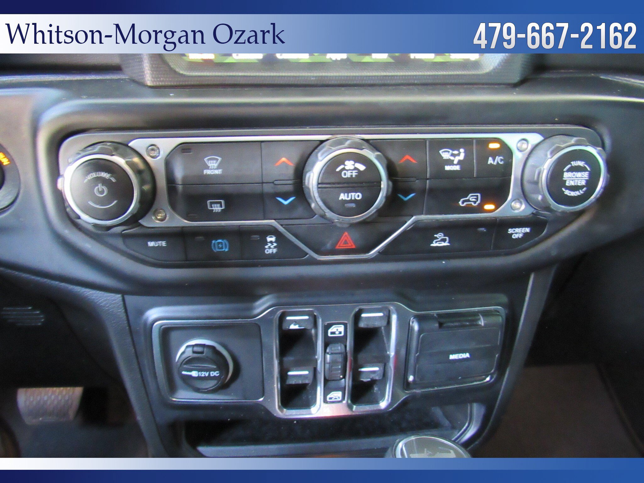 Used 2023 Jeep Wrangler Unlimited Sahara AWD/4WD image 52