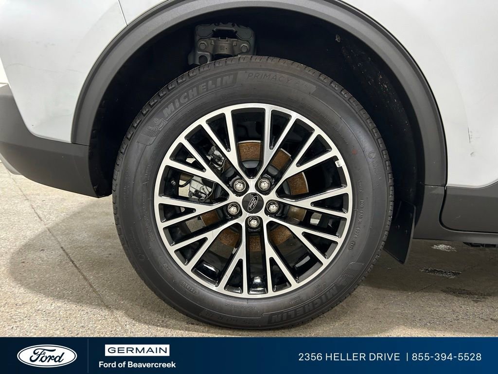 New 2025 Ford Escape SE w/ PHEV Premium Package image 10