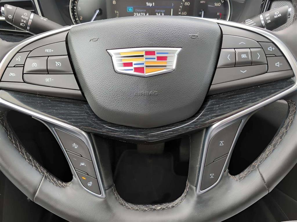 Used 2025 Cadillac XT5 Premium Luxury image 11