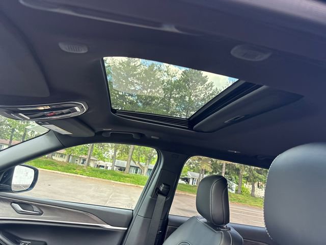 New 2026 Jeep Grand Cherokee L 4WD image 16