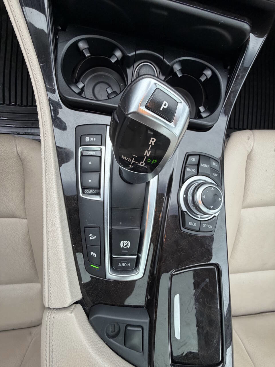 Used 2012 BMW 528i xDrive Sedan AWD/4WD image 39