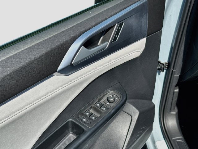 New 2026 Volkswagen Taos SE AWD/4WD image 17