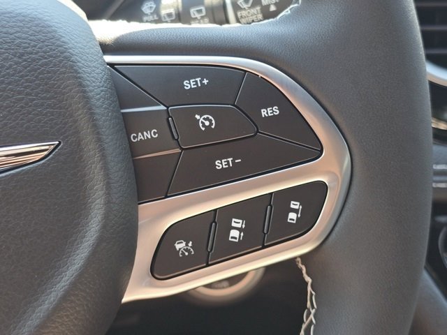 New 2026 Chrysler Pacifica Select image 15