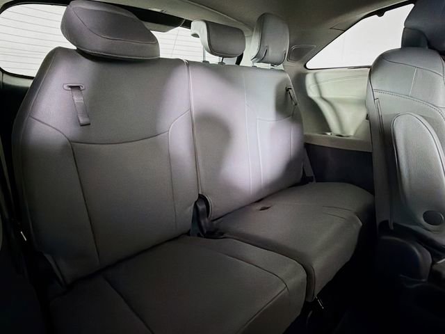 Used 2023 Toyota Sienna Limited AWD/4WD image 32