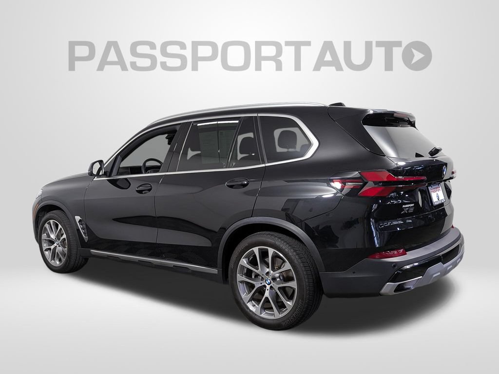 Used 2026 BMW X5 xDrive40i AWD/4WD image 3