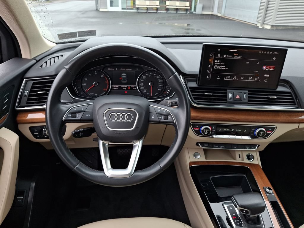 Used 2021 Audi Q5 2.0T Premium w/ Convenience Package AWD/4WD image 12